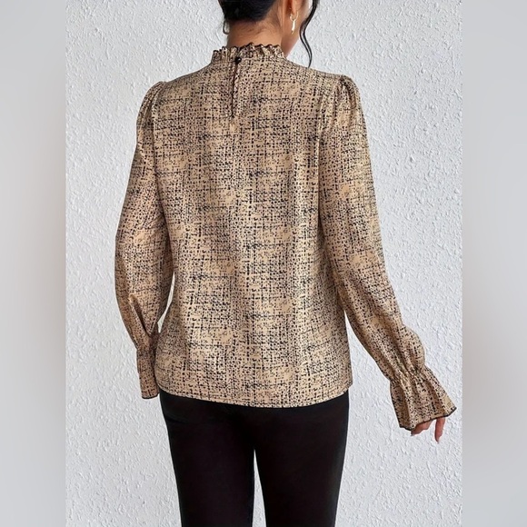 NWT-Dusk Print Mock Neck Blouse - Picture 4 of 4